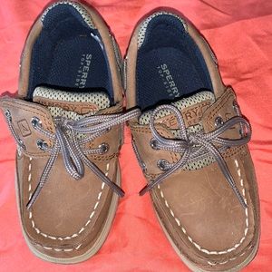 Toddler boys size 9 Sperrys